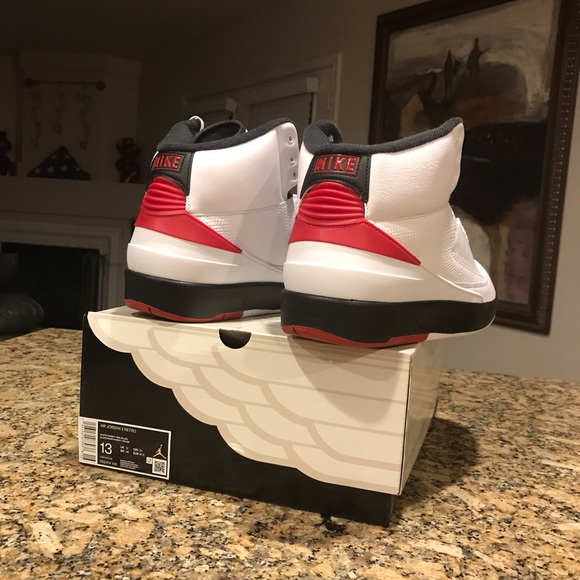 Jordan 2 retro OGโs Chicago - Picture 5 of 9